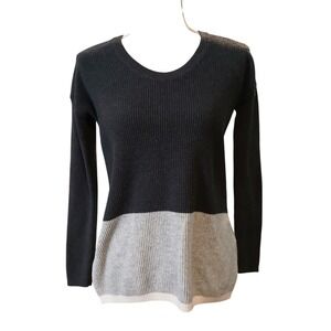 GAP Women's Pullover Sweater Ribbed Thermal Colorblock Crew Neck Size Small Grey